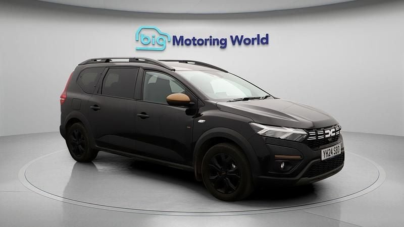 Used 2024 Dacia Jogger Extreme MPV | £19,700 (Fair price) - Image 1/4