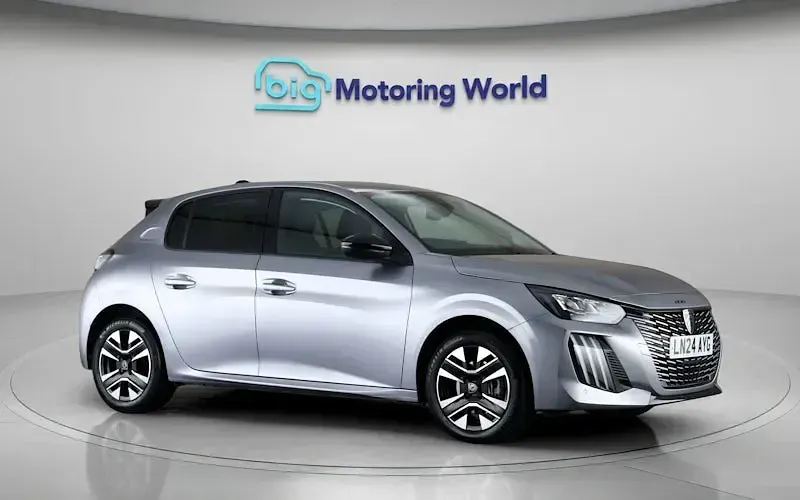 Used Peugeot 208 Allure 102 HP (75 kW) 2024 Grey Hatchback