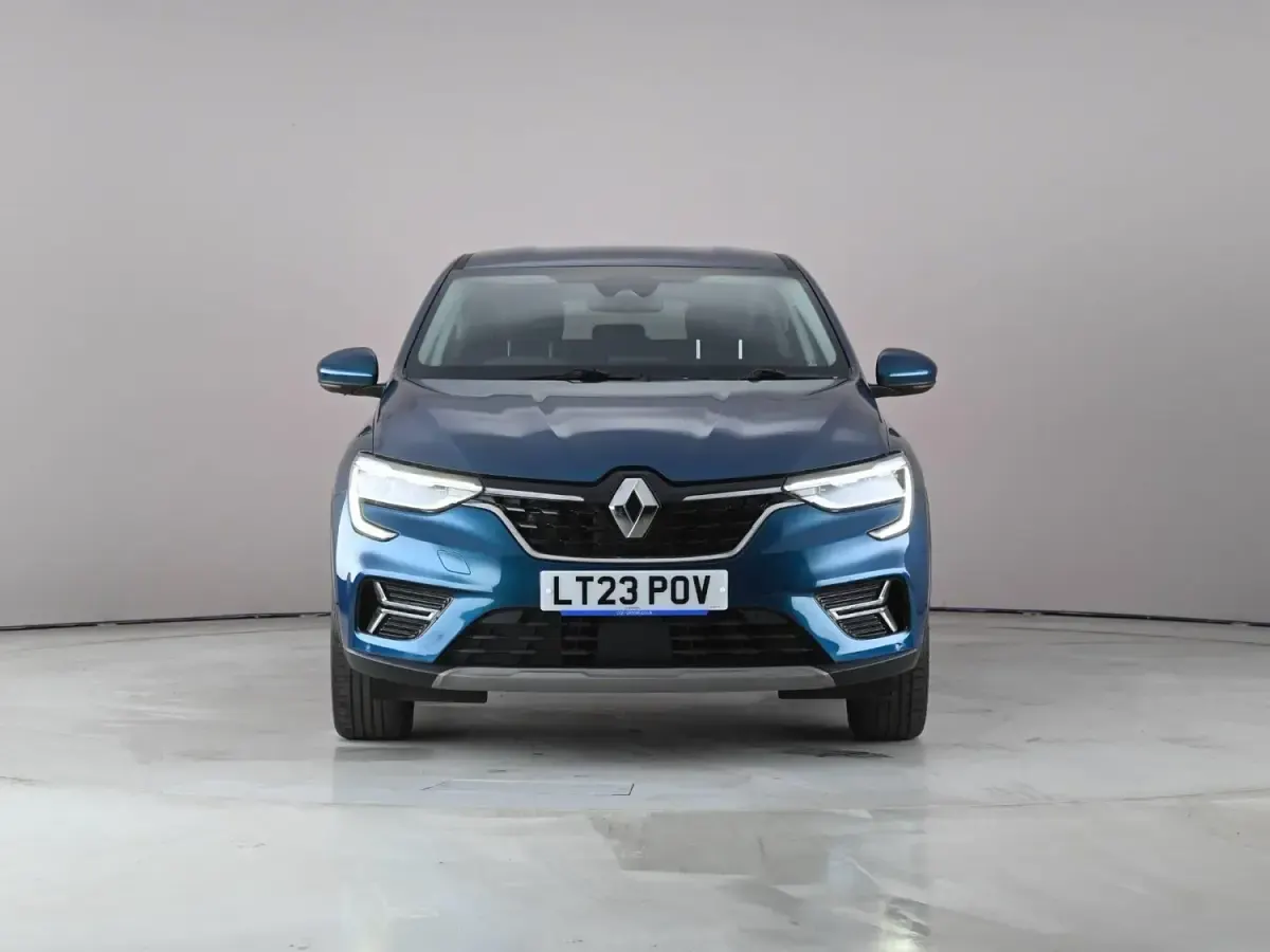 Używany Renault Arkana Techno 143 KM (105 kW) 2023 Niebieski SUV
