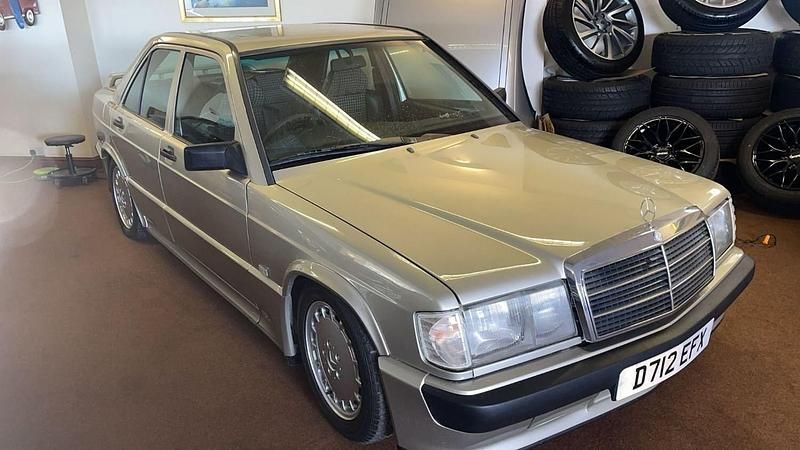 Used Mercedes 190 1986 Silver Sedan