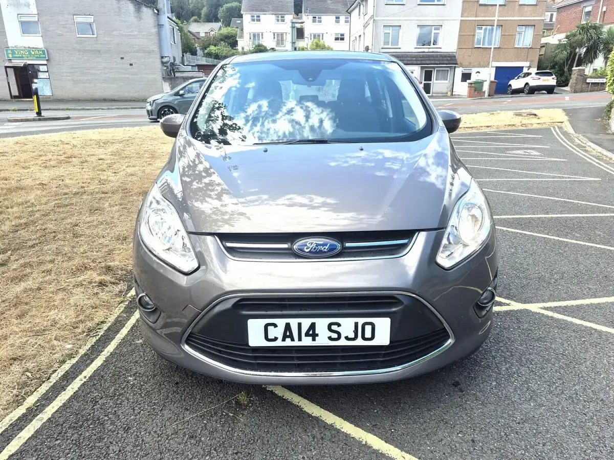 Used Ford C-MAX Zetec 113 HP (83 kW) 2014 Brown MPV