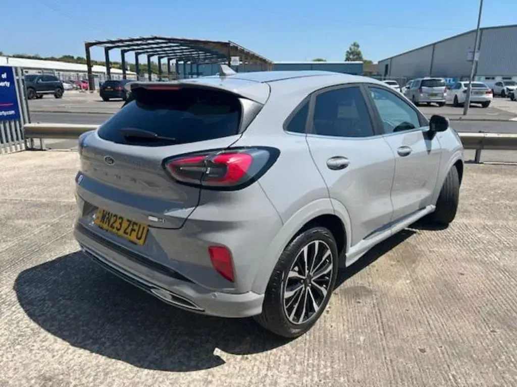 Used Ford Puma ST-Line 155 HP (114 kW) 2023 Grey matter (exclusive paint) SUV