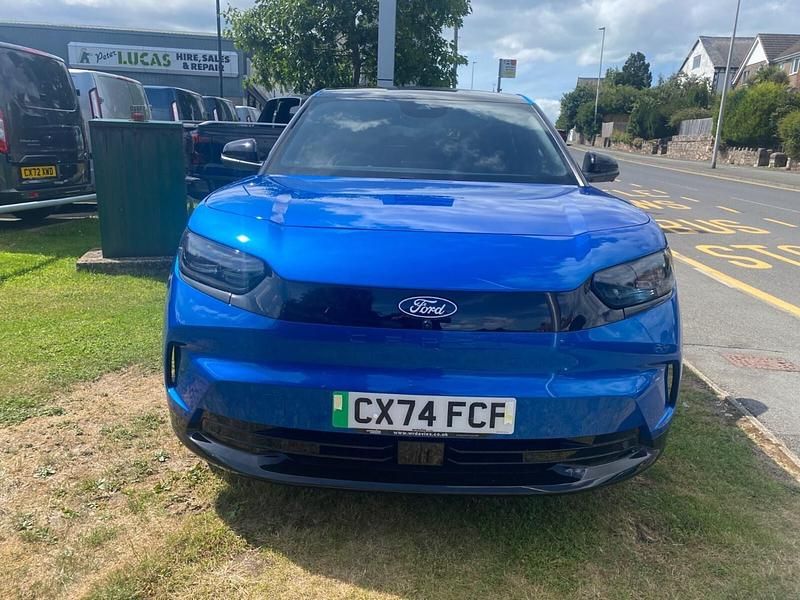 Usado Ford Capri Premium 210 kW (286 HP) 2024 Azul Carrinha
