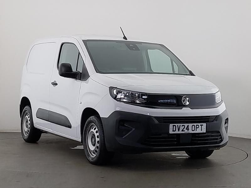 White Used 2024 Vauxhall Combo Van | £14,498 (Fair price) - Image 1/4