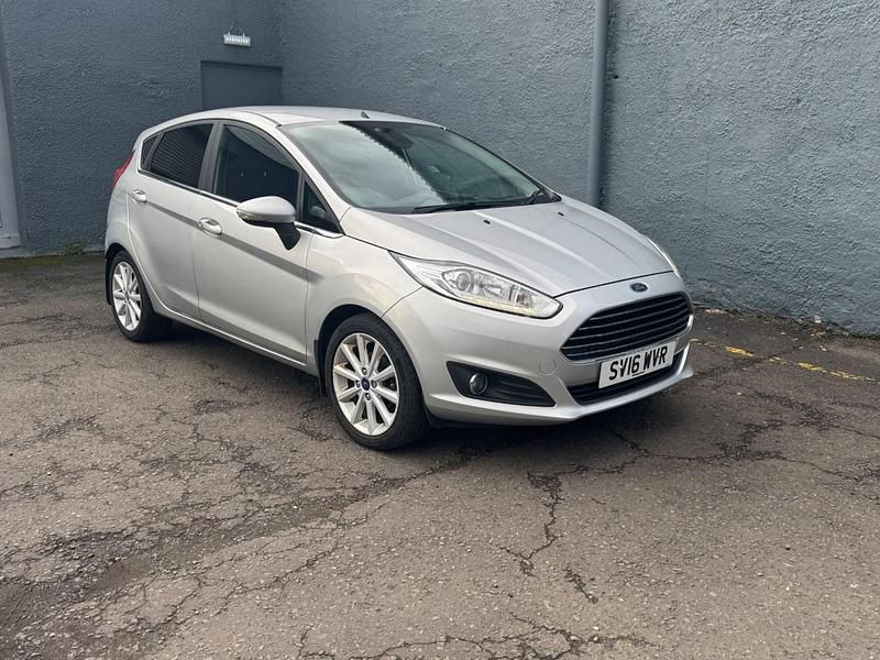 Used Ford Fiesta Titanium 2016 Silver Hatchback