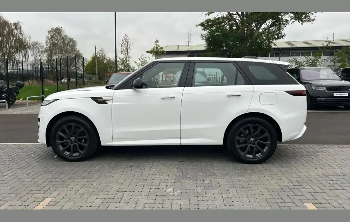 Used Land Rover Range Rover Sport SE Dynamic 460 HP (338 kW) 2024 White SUV