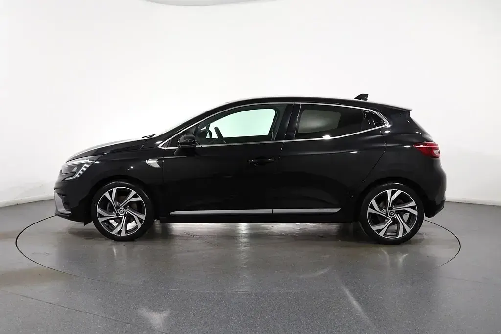 Used Renault Clio RS Line 140 HP (102 kW) 2022 Black Hatchback