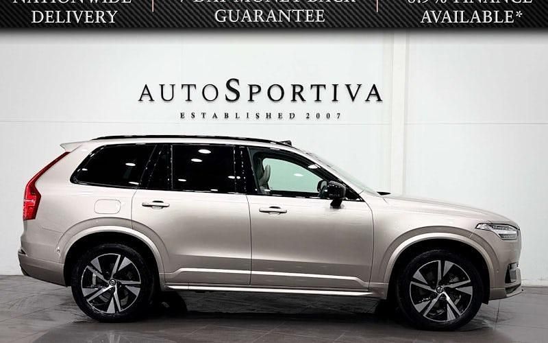 Usado Volvo XC90 Plus 250 HP (183 kW) 2024 Dourado SUV
