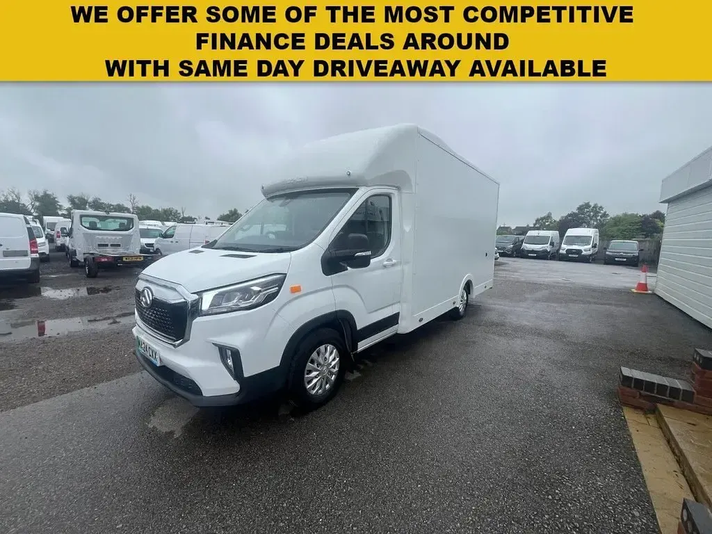 Used Maxus eDeliver 9 150 kW (204 HP) 2024 White Van