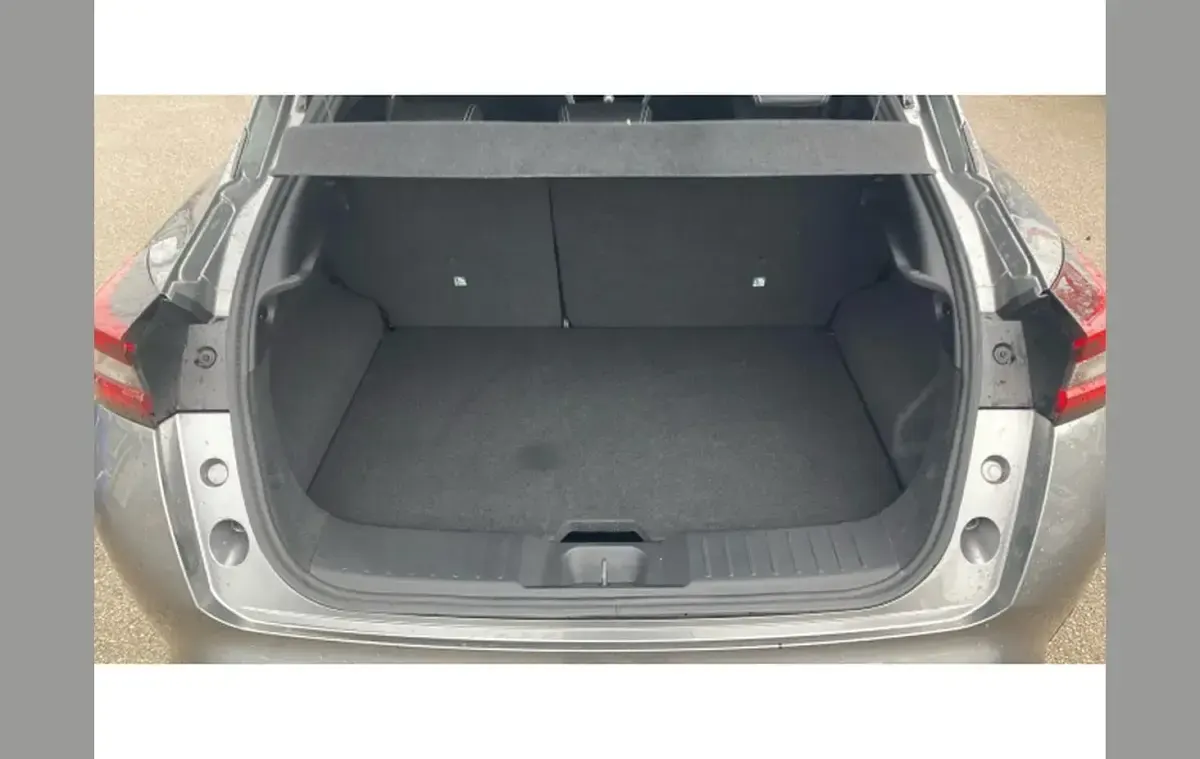 Used Nissan Juke Tekna 143 HP (105 kW) 2025 Grey SUV