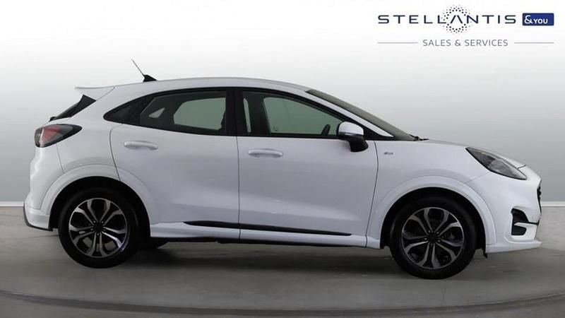 Usado Ford Puma ST-Line 123 HP (90 kW) 2023 Branco SUV