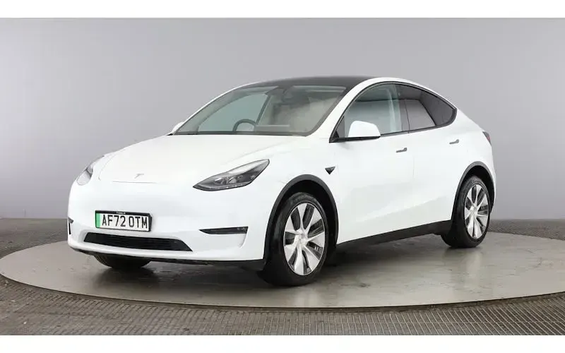 Used Tesla Model Y Long Range AWD 286 kW (389 HP) 2025 SUV