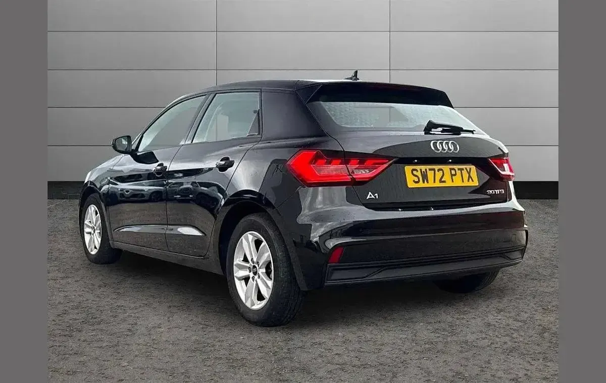 Used Audi A1 Design 108 HP (79 kW) 2023 Black SUV