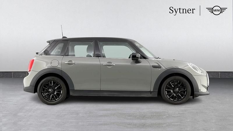 Used Mini Cooper Classic 134 HP (98 kW) 2022 Grey Hatchback