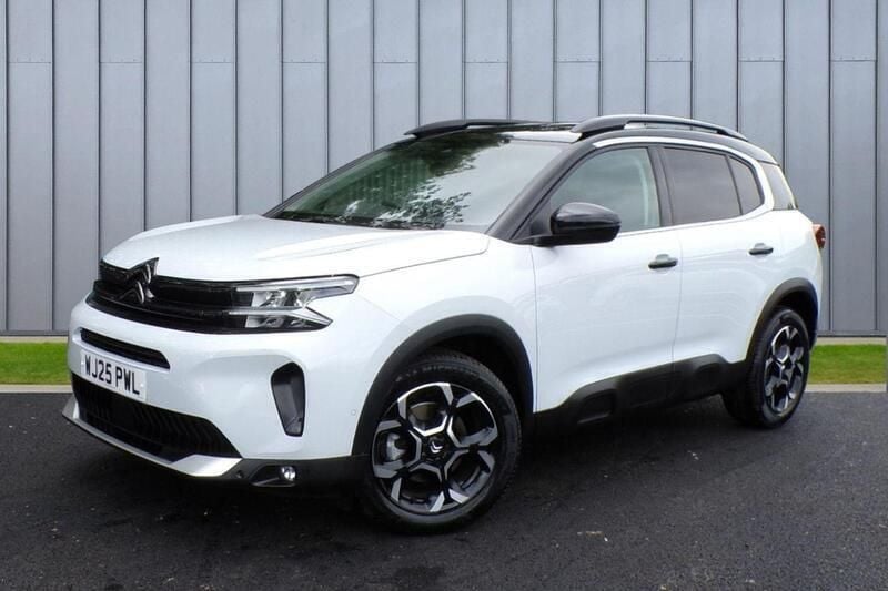 New 2025 Citroën C5 Aircross PureTech SUV | £26,789 (Good price) - Image 1/4