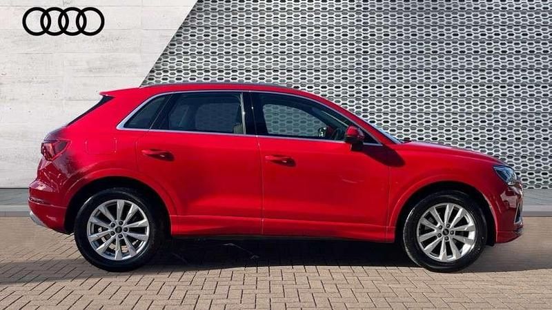 Used Audi Q3 Sport 150 HP (110 kW) 2023 Red SUV