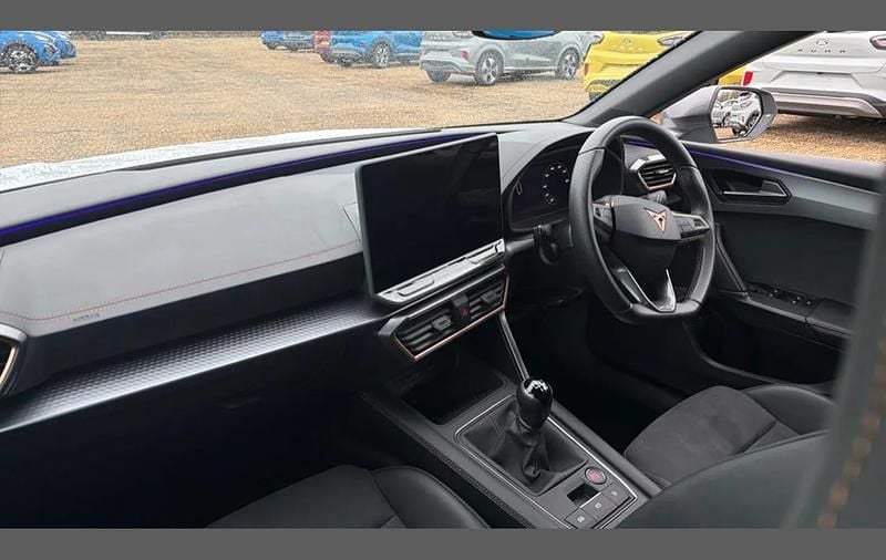 Used Cupra Leon 147 HP (108 kW) 2025 White Estate