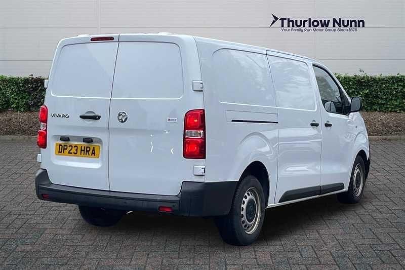 Used Vauxhall Vivaro S 100 HP (73 kW) 2023 White MPV