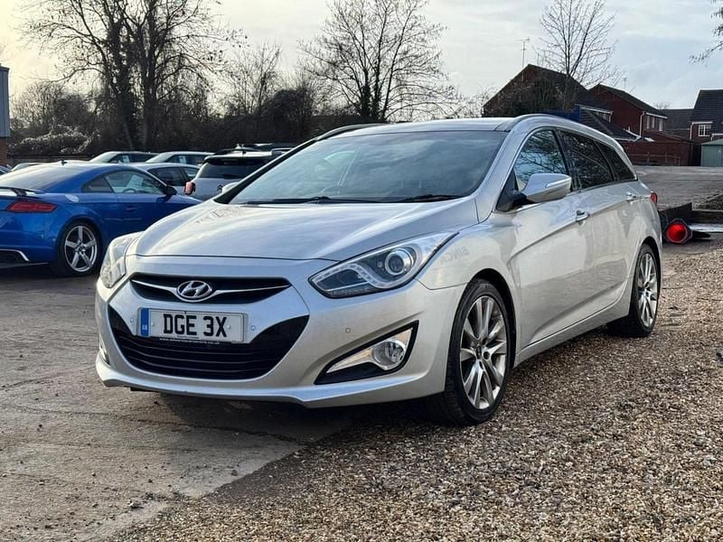 Used Hyundai i40 Premium 136 HP (100 kW) 2011 Silver Estate