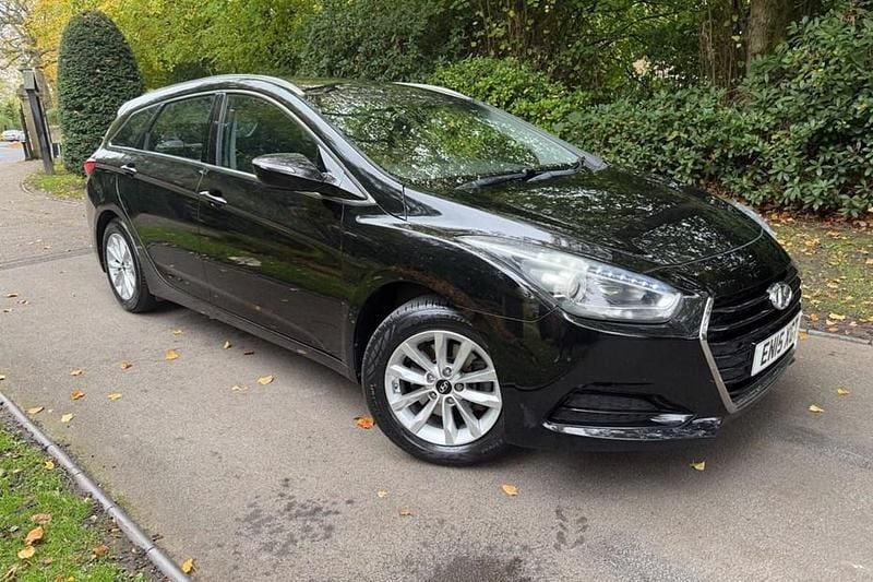 Black Used 2015 Hyundai i40 Estate | £4,450 (Fair price) - Image 1/1