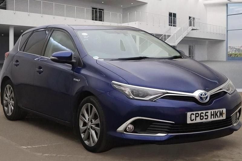 Used 2015 Toyota Auris Hybrid | £9,450 (Fair price) - Image 1/1