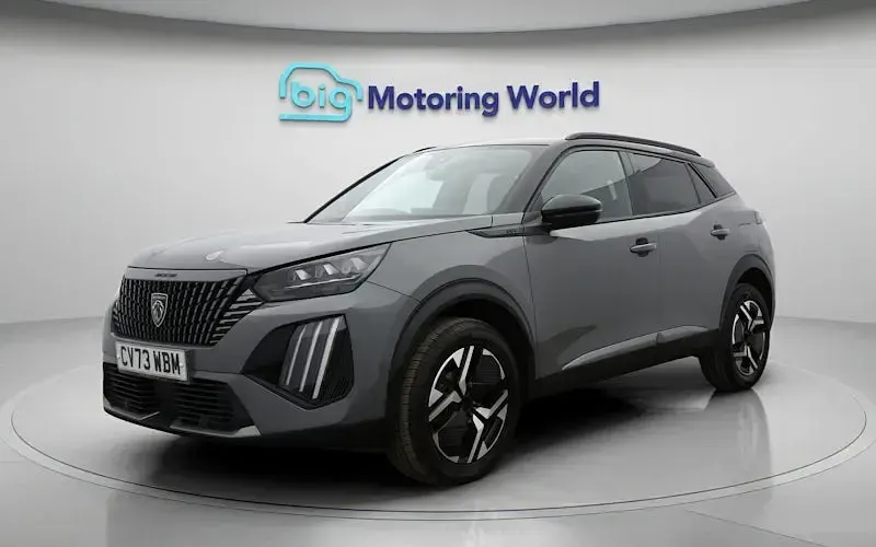 Second-hand Peugeot 2008 GT 131 CP (96 kW) 2023 SUV