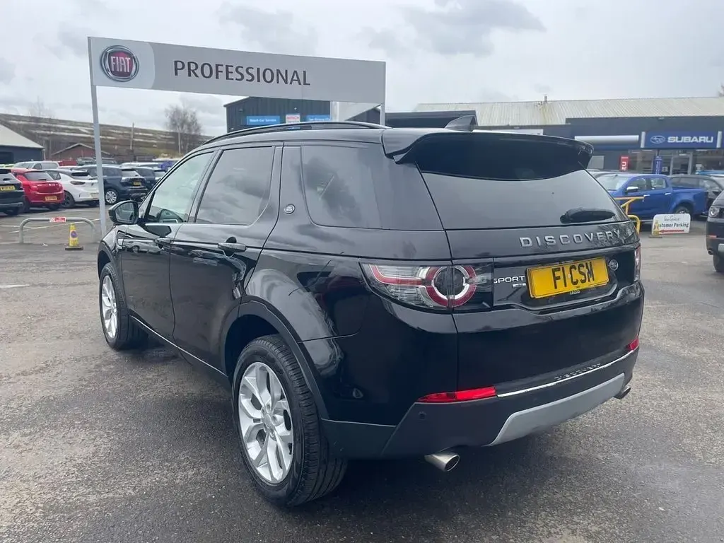 Used Land Rover Discovery 5 HSE 180 HP (132 kW) 2017 Black SUV