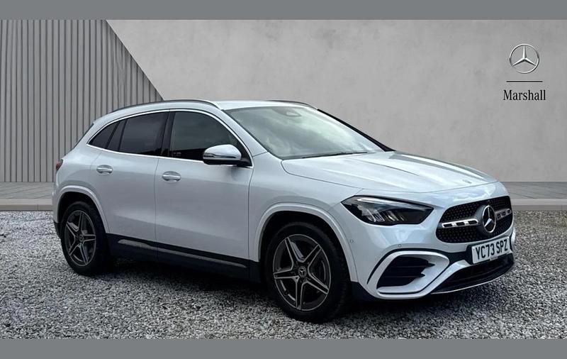 Used Mercedes GLA200 Executive 163 HP (119 kW) 2023 White SUV