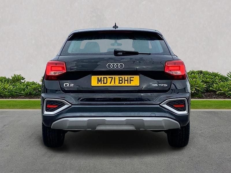Begagnad Audi Q2 Sport 2022 Svart SUV