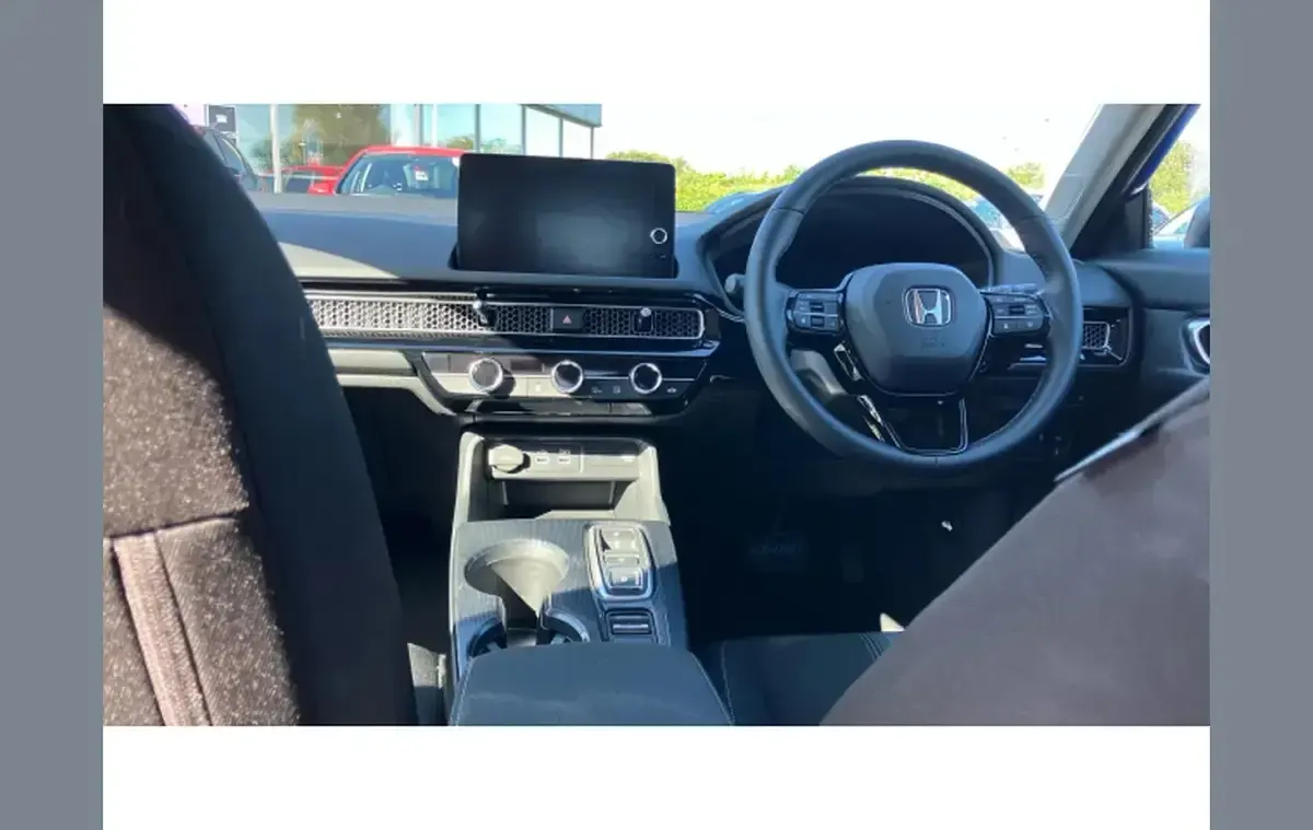 Used Honda Civic Elegance 140 HP (102 kW) 2025 Blue Hatchback