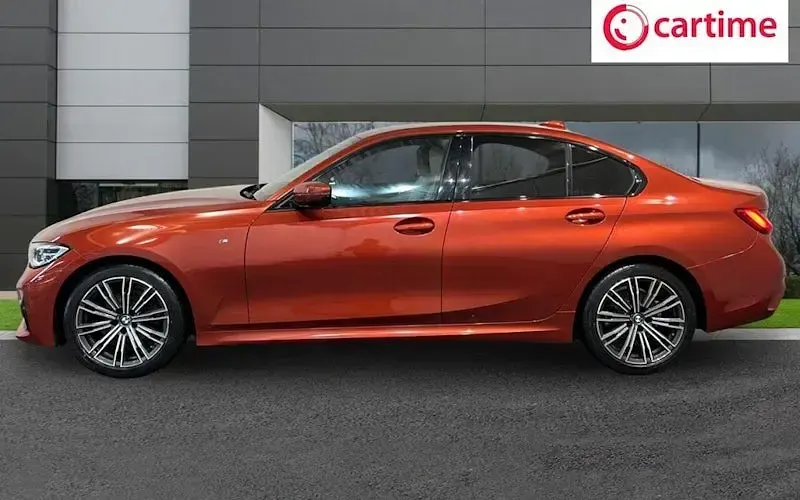 Used BMW 320 M Sport 190 HP (139 kW) 2019 Orange Sedan