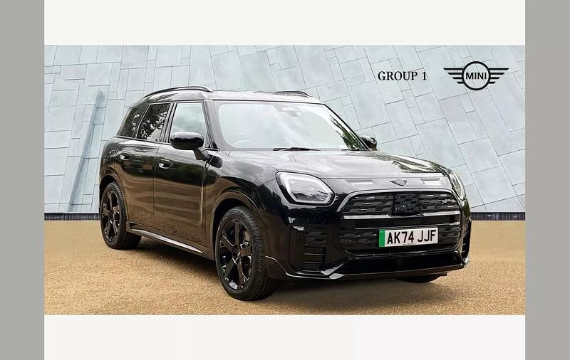 Midnight black ii Used 2024 Mini Countryman Sport SUV | £36,550 (Good price) - Image 1/4