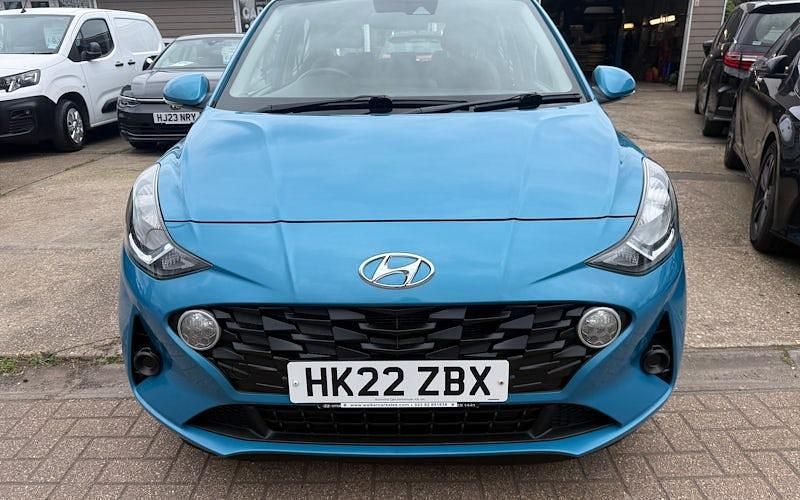 Used Hyundai i10 SE 84 HP (61 kW) 2022 Turquoise Hatchback