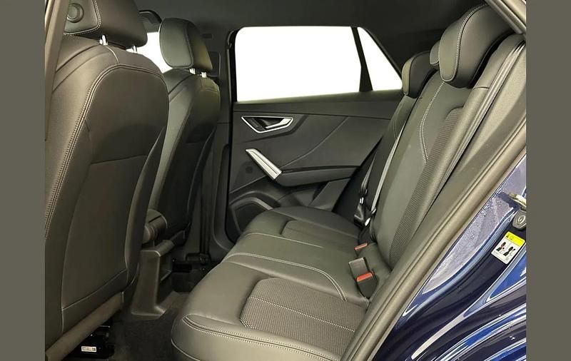 Used Audi Q2 S-Line 147 HP (108 kW) 2023 Blue SUV