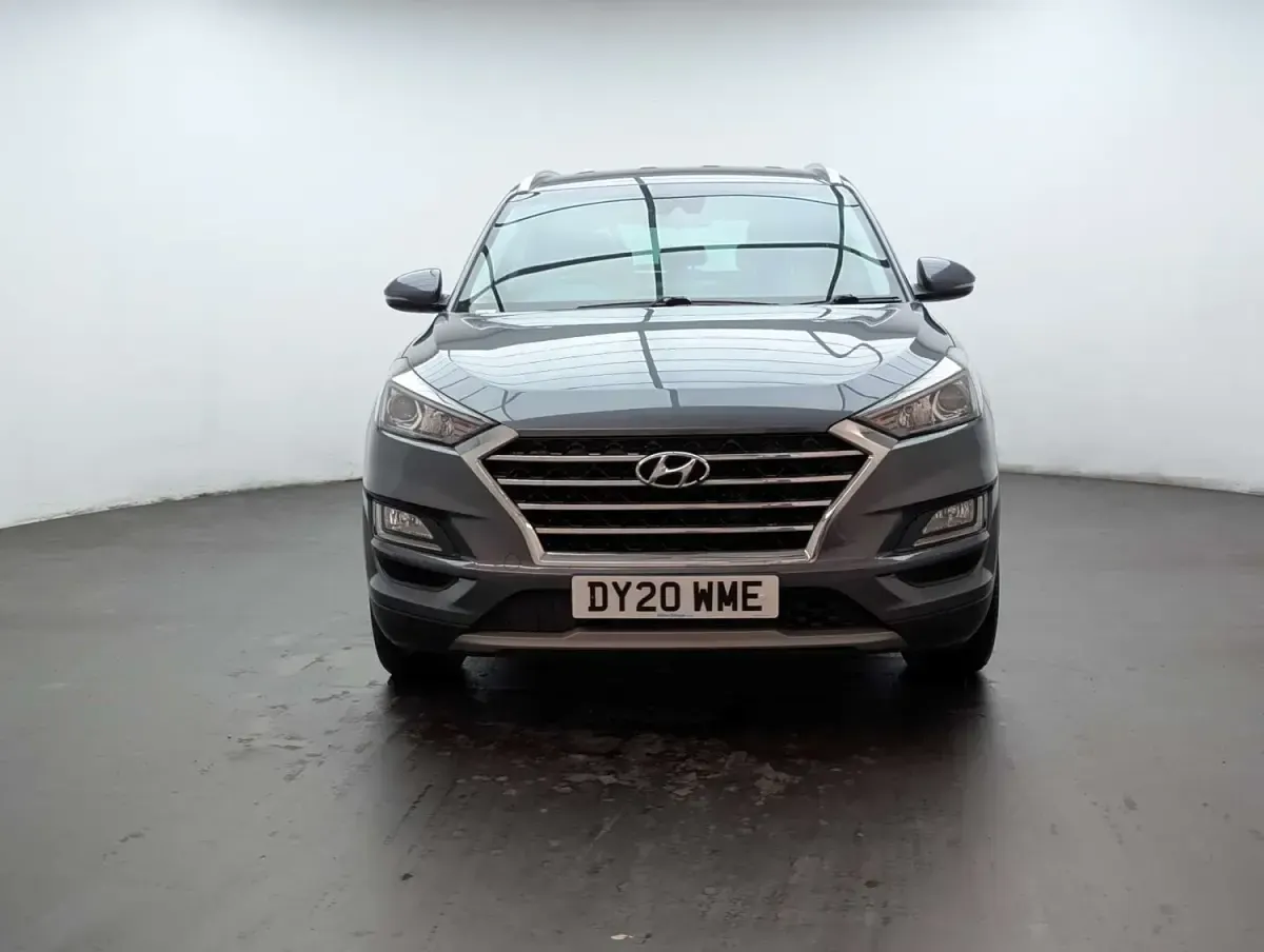 Gebraucht Hyundai Tucson SE 177 PS (130 kW) 2020 Grau SUV