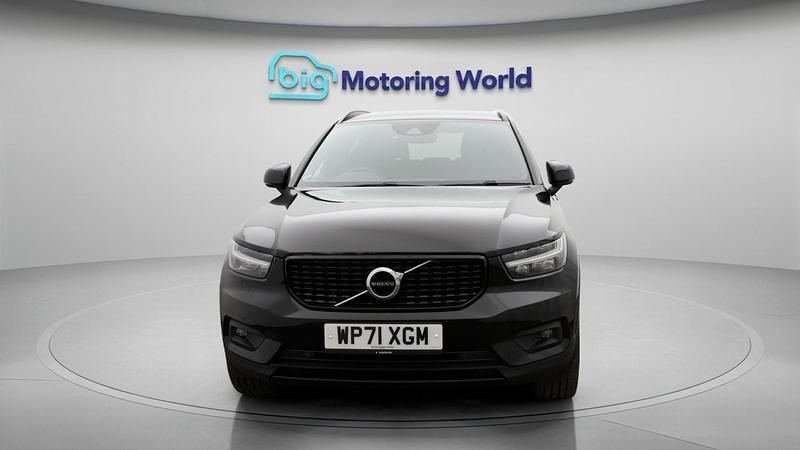 Used Volvo XC40 R-Design Pro 197 HP (144 kW) 2021 Black SUV