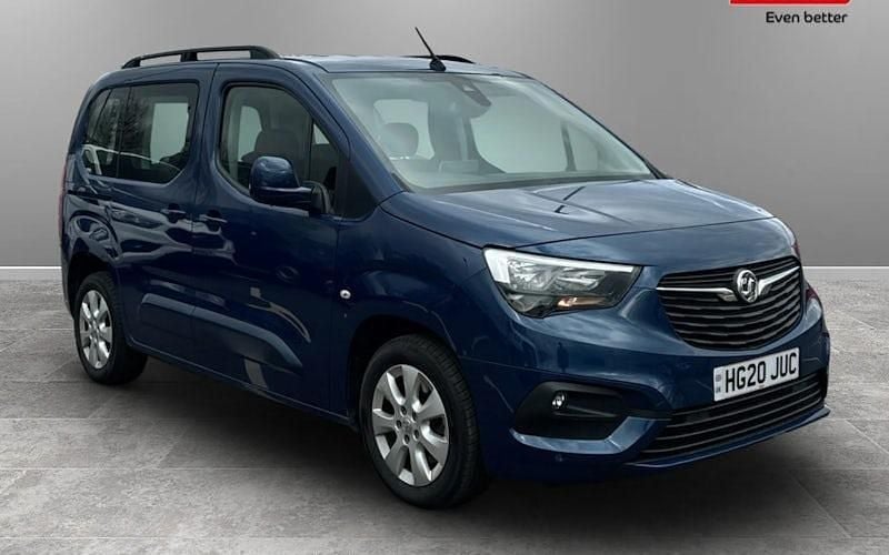 Second-hand Vauxhall Combo 131 CP (96 kW) 2020 Monovolum