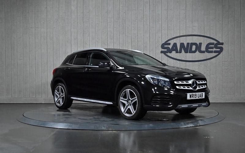 Black Used 2019 Mercedes GLA200 AMG line SUV | £15,499 (Fair price) - Image 1/4