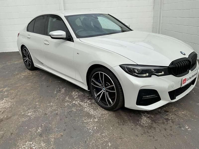 White Used 2021 BMW 318 M Sport Sedan | £23,680 (A bit pricey) - Image 1/4