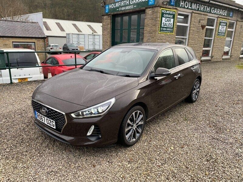 Brown Used 2017 Hyundai i30 Premium Hatchback | £12,495 (Fair price) - Image 1/4