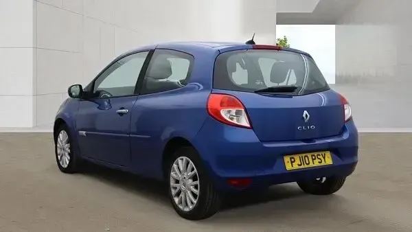Used Renault Clio Dynamique 2010 Blue Hatchback