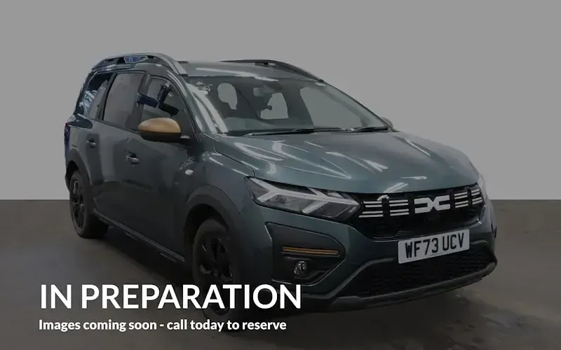Used Dacia Jogger Extreme 141 HP (103 kW) 2025 MPV