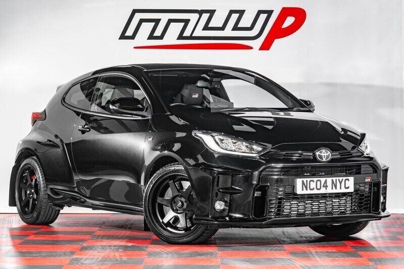 Black Used 2021 Toyota Yaris Hatchback | £29,995 (Fair price) - Image 1/4
