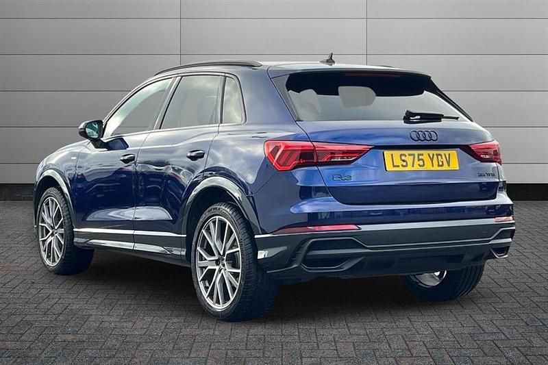 Used Audi Q3 Black Edition 150 HP (110 kW) 2025 Navarra blue SUV