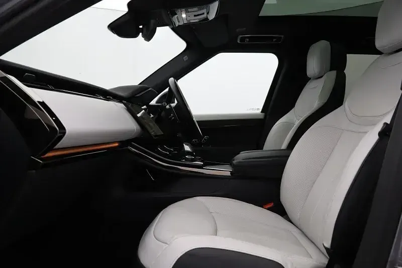 Usado Land Rover Range Rover Sport SE Dynamic 440 HP (323 kW) 2023 Cinzento SUV