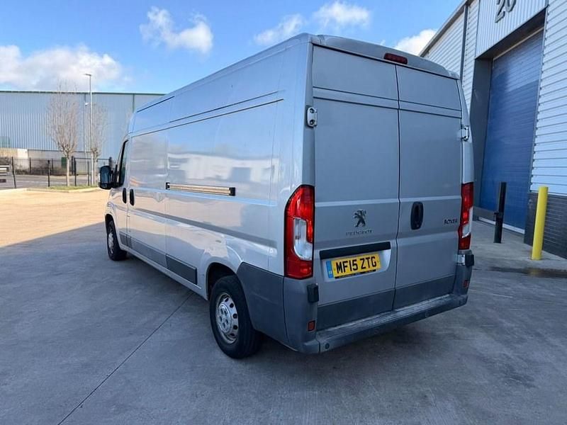 Used Peugeot Boxer 130 HP (95 kW) 2015 Silver Van
