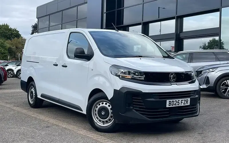 Used Vauxhall Vivaro 120 HP (88 kW) 2026 MPV