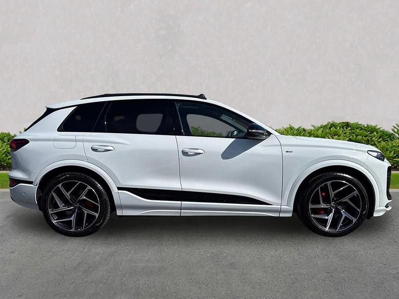 Used Audi Q6 e-tron Business 284 kW (387 HP) 2026 White SUV