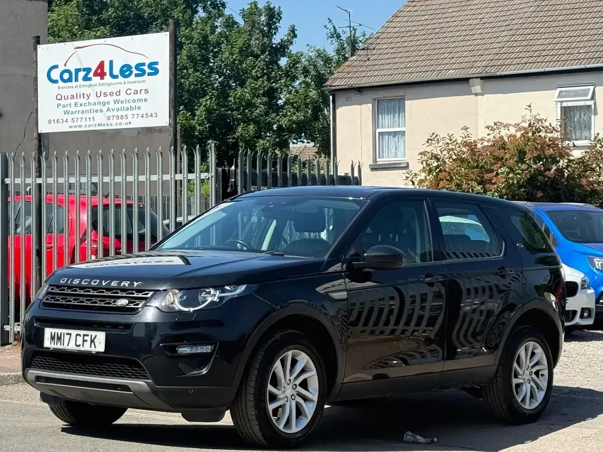 Used Land Rover Discovery Sport SE 180 HP (132 kW) 2017 Black SUV