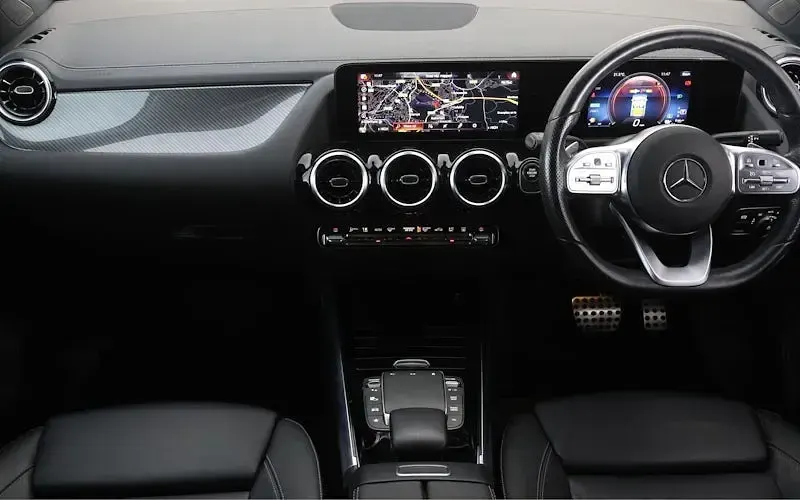 Used Mercedes GLA250 Exclusive 259 HP (190 kW) 2021 Silver SUV